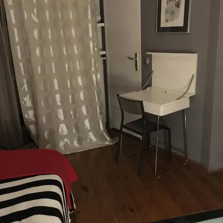 Triplex Avec Terrasse, Aux Pieds De La Cathedrale, 5 Personnes Apartment