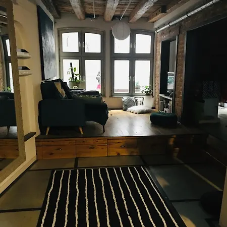 Triplex Avec Terrasse, Aux Pieds De La Cathedrale, 5 Personnes *